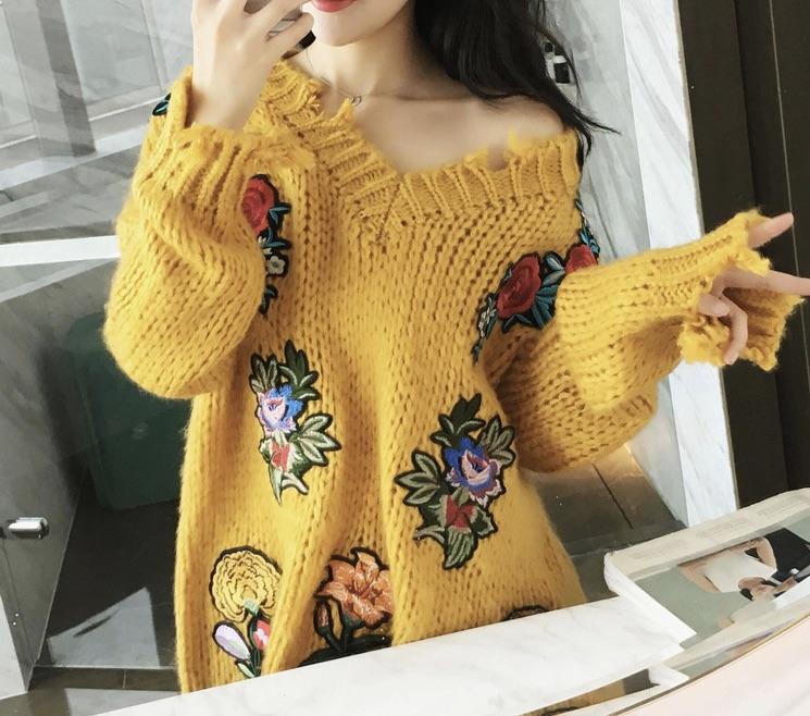 Autumn winter new vintage women fashion loose v neck embroidery high street style pullovers female casual